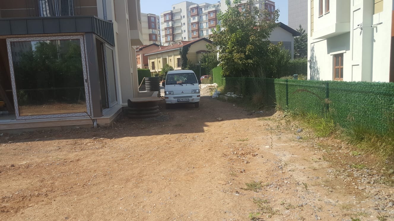 Yan bahçe · Adım taşı yolu ve cephe bordürü · Öncesi · Mevcut alan 1