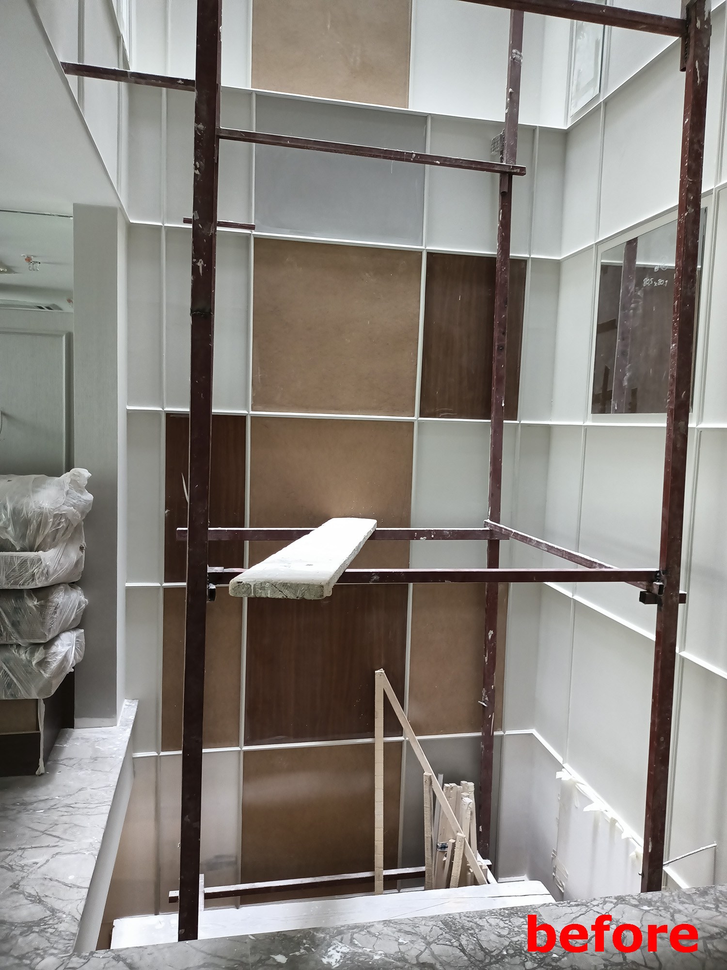 Hotel Nena - Fatih · Yüksek duvar ve yosun paneller · Öncesi · Alt kot duvarı