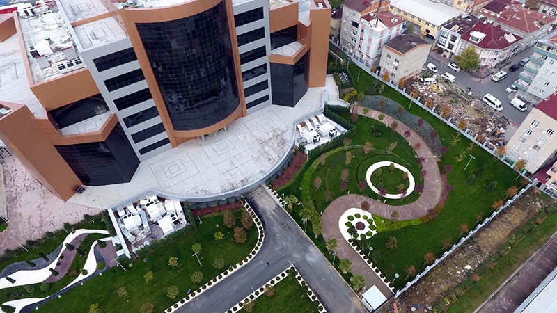 BAKOME · Yapı ve peyzajın genel görünümü · Sonrası · Üstten çevre düzenlemesi