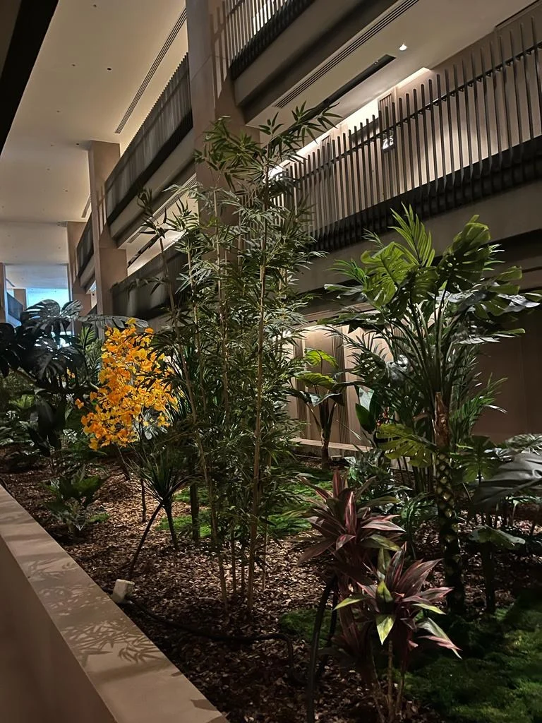 Atrium · Tropikal iç bahçe · Sonrası · Bahçe içinden görünüm